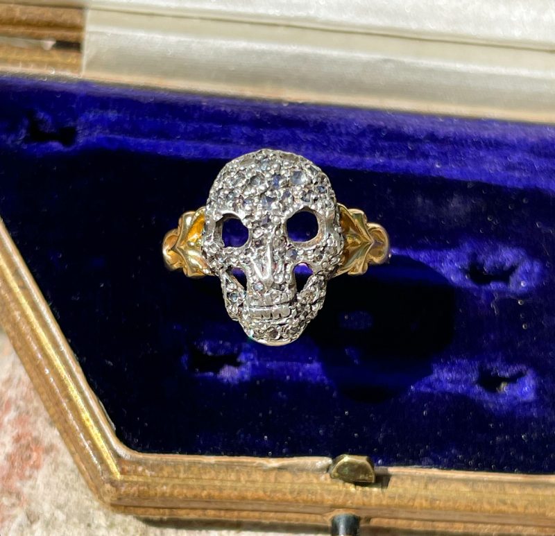 Memento Mori Rose Cut Diamond Encrusted Skull Ring in Silver & 15ct Gold