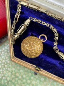 Antique Victorian 9ct Gold Orb Charm